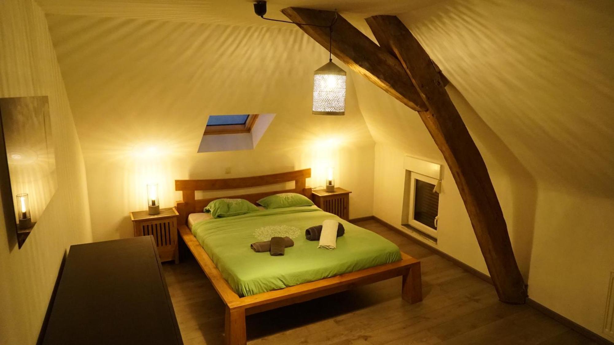 Maison 3 Chambres Proximite Aeroport Et Grand Axes Charleroi Luaran gambar