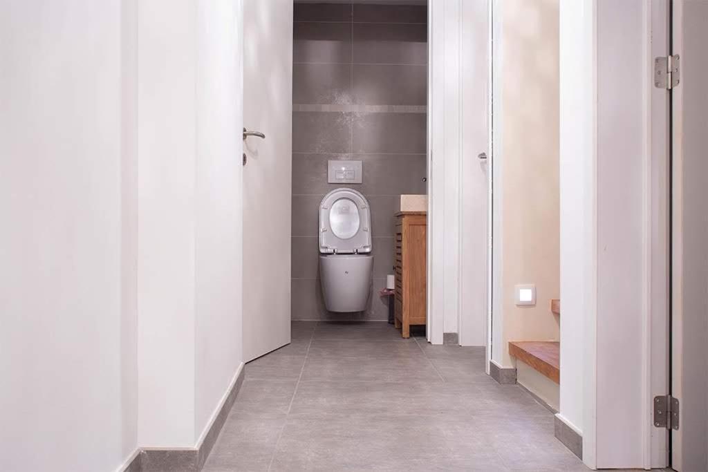 Maison 3 Chambres Proximite Aeroport Et Grand Axes Charleroi Luaran gambar