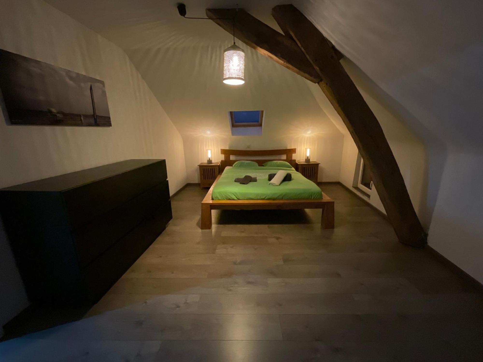 Maison 3 Chambres Proximite Aeroport Et Grand Axes Charleroi Luaran gambar
